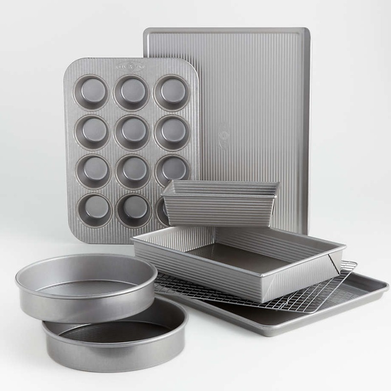 USA Pan 8-Piece Nonstick Bakeware Set