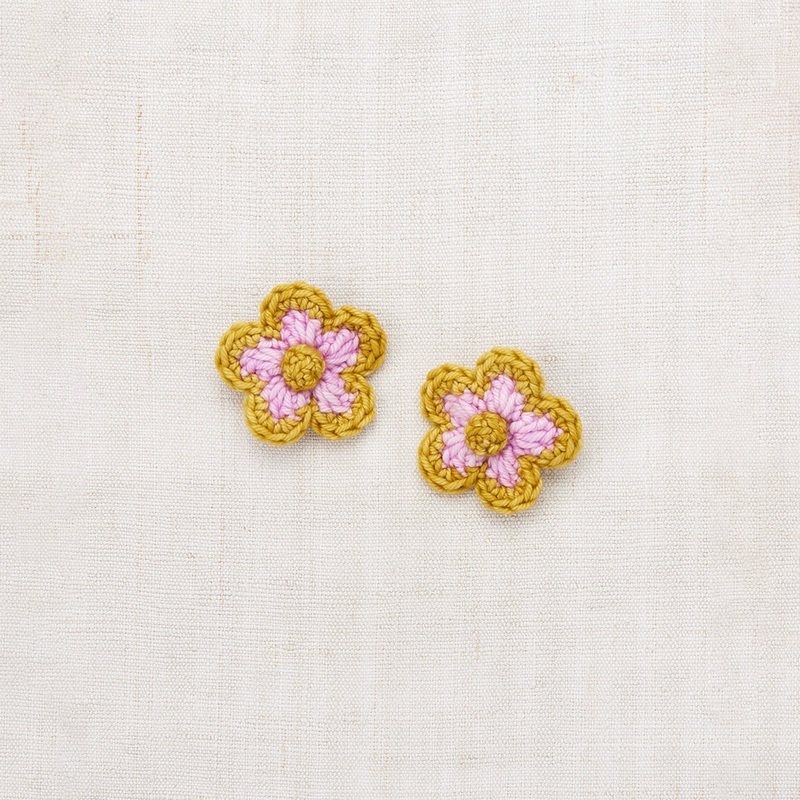 Hand Knit Merino Wool Medium Flower Clip Set – Pink Lilac