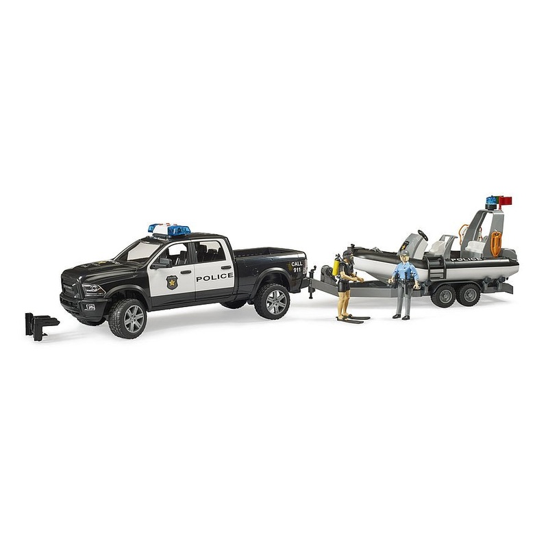 Bruder 02507 RAM 2500 Police Pickup, L+S Module, trailer, boat, 2 figures