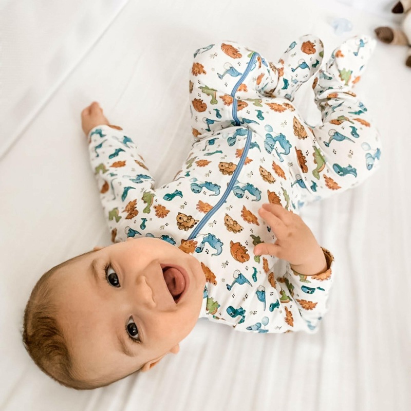 Organic Footie – Dinosaurs Newborn