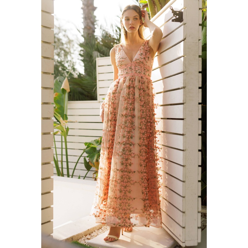 Embroidered Floral Lace Maxi Dress S