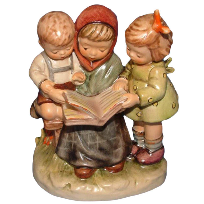 Hummel Figurine: Storybook Time – 458