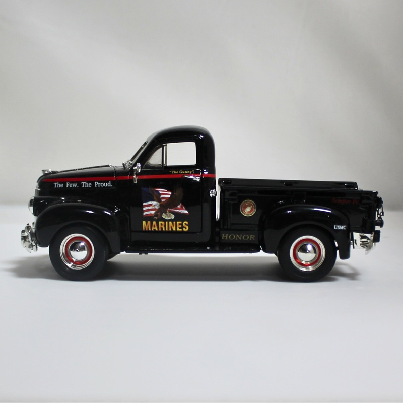 ERTL Collectibles: 1947 Studebaker Model Truck