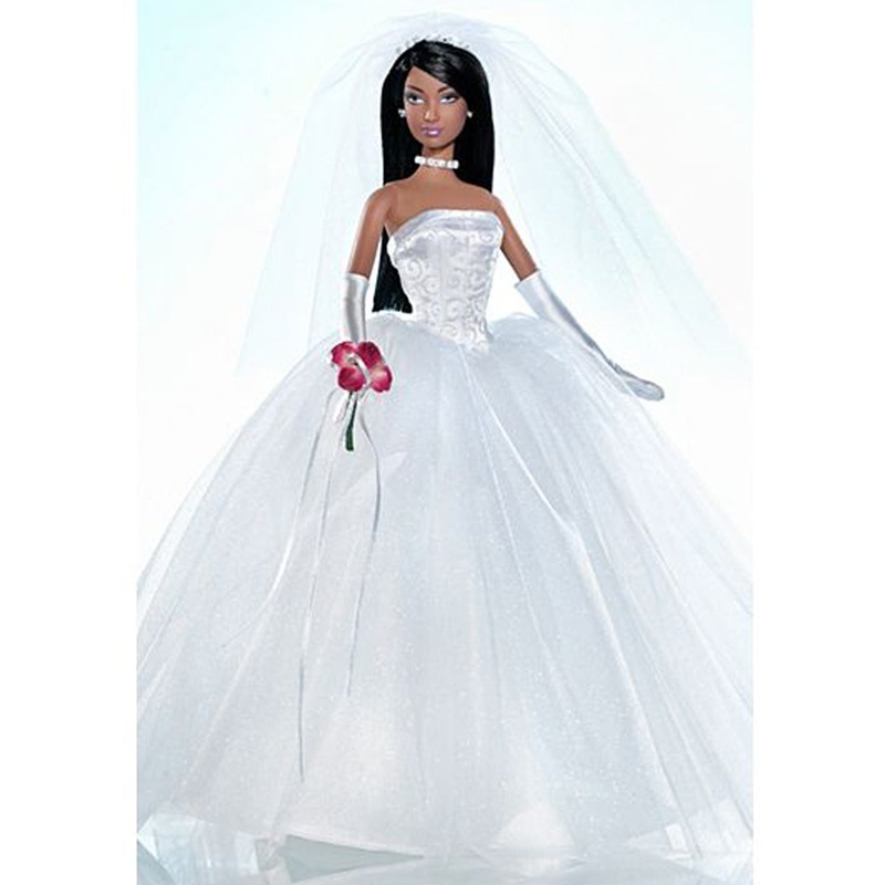 2004 David’s Bridal Collector Edition Unforgettable Barbie (G2890)