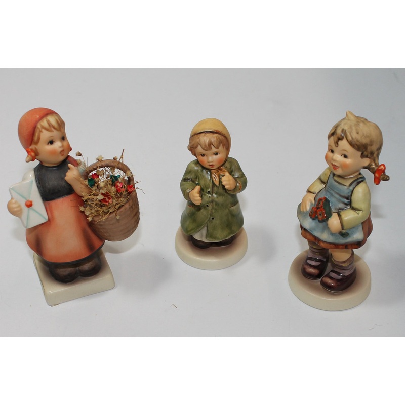 Hummel Figurine Lot Mediation, Keeping Time, Flower Girl  (AP 1588 )