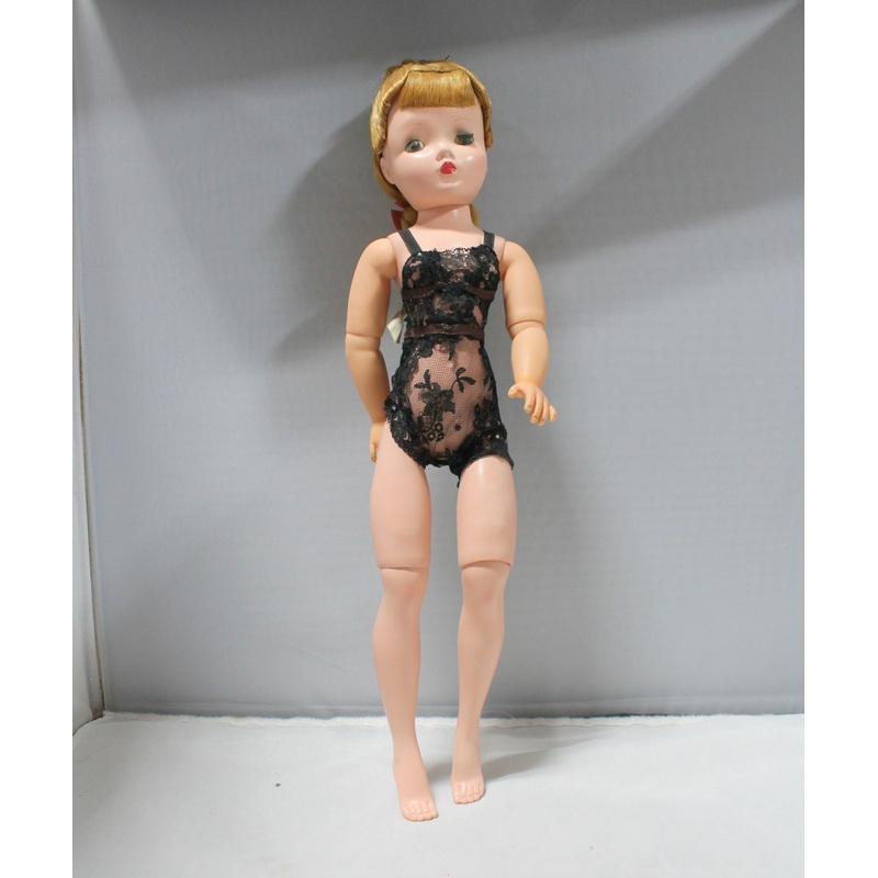 Madame Alexander Doll Cissy
