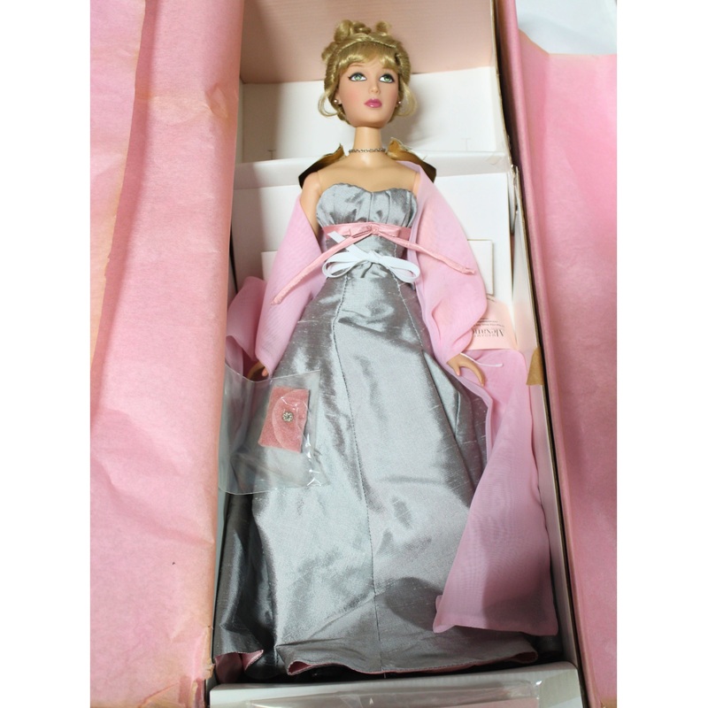 Madame Alexander, Water Tower Benefit Alex