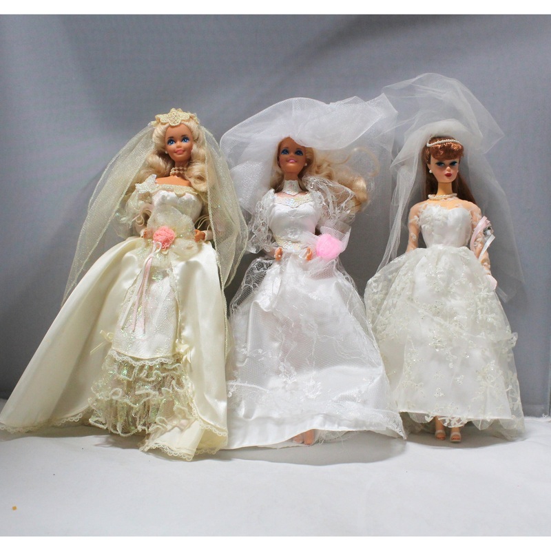 Lot of 3: Holiday Barbies, 17120, 1623, 2125