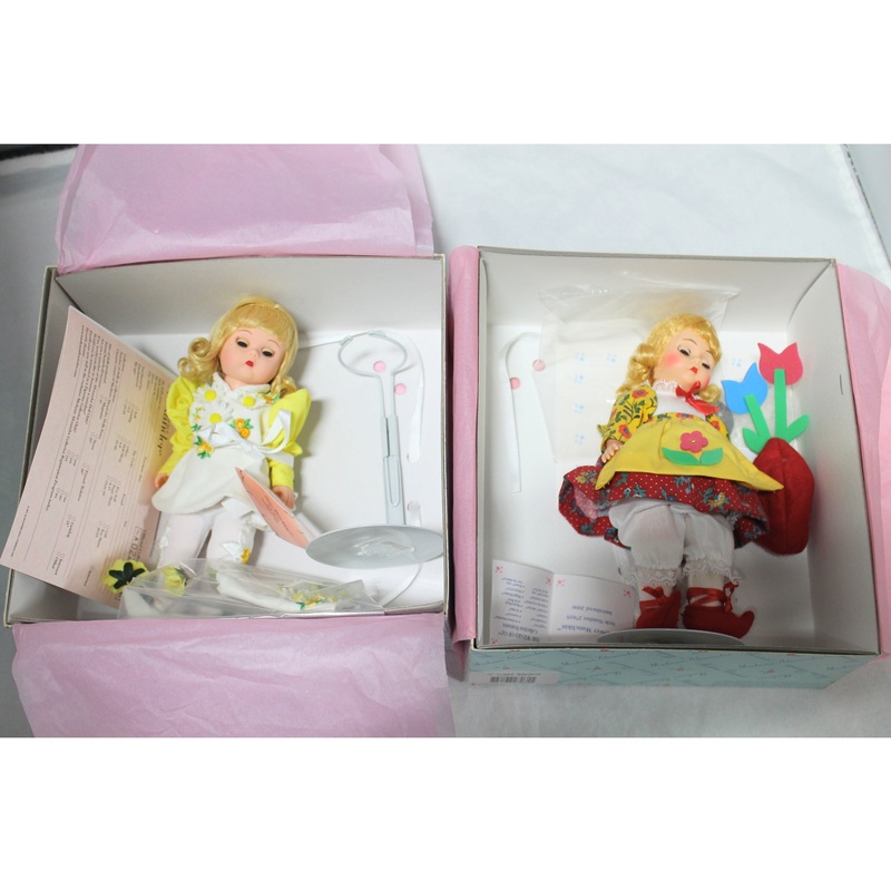 Madame Alexander, Wizard of Oz Daisy Munchkin and Flower Munchkin