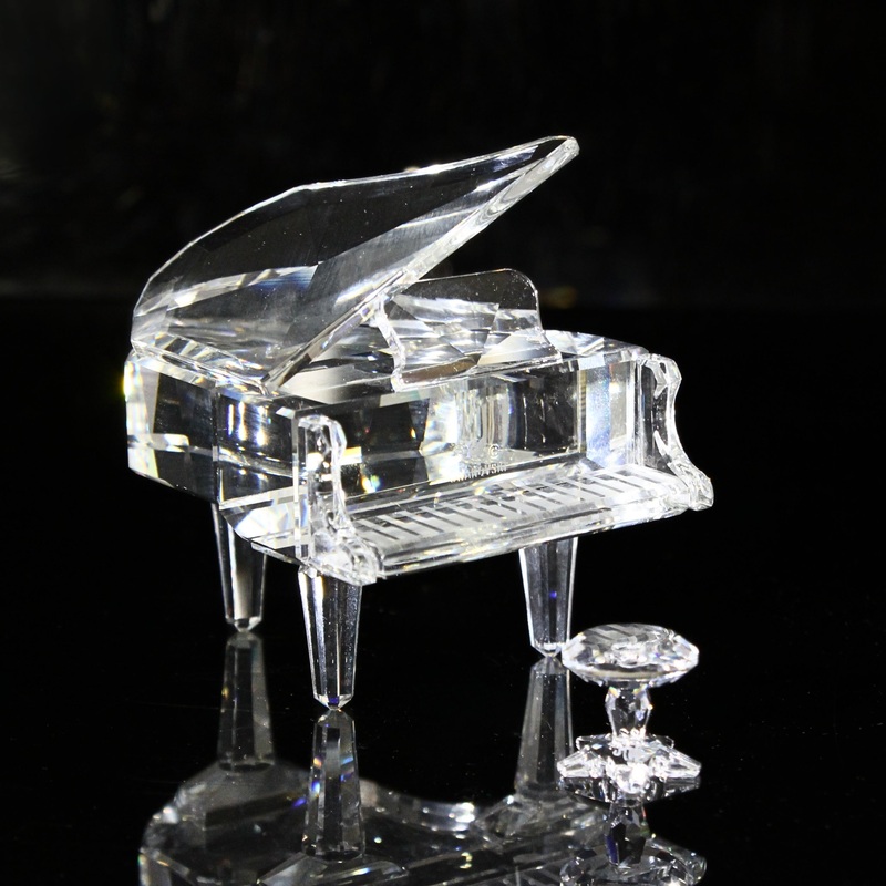 Swarovski Grand Piano with Stool 2008 Retired | Leg reglued