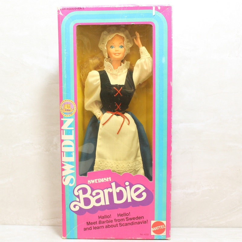 1982 Dolls of the World Sweden Barbie (4032)