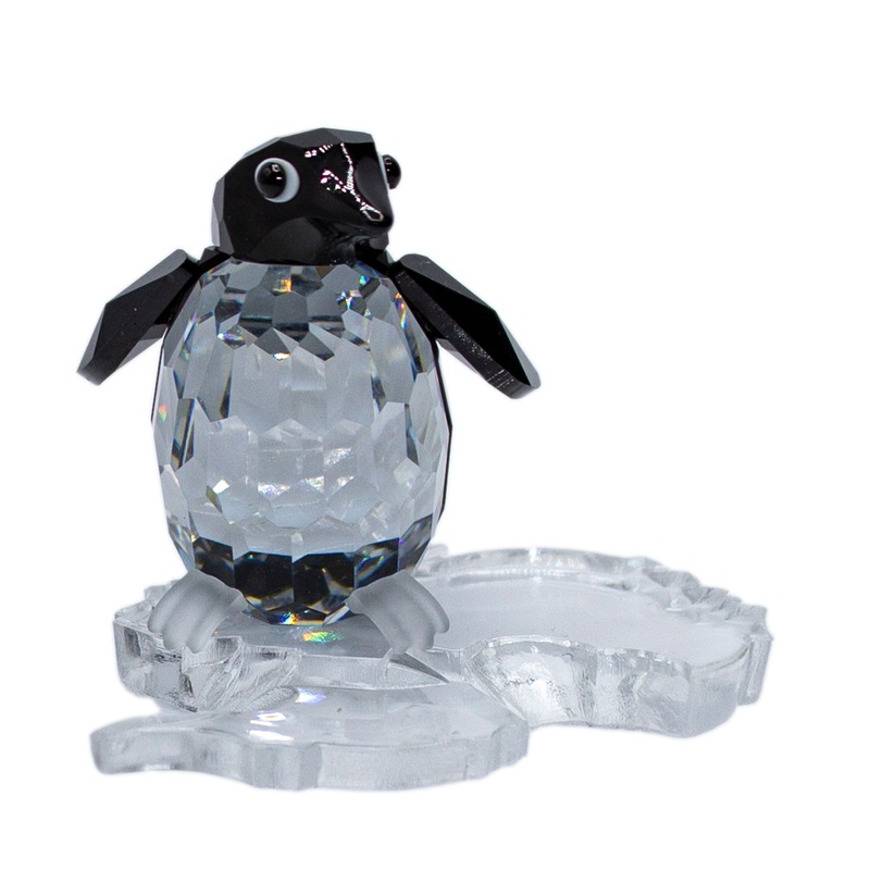 Swarovski Figurine: 206997 Madame Penguin