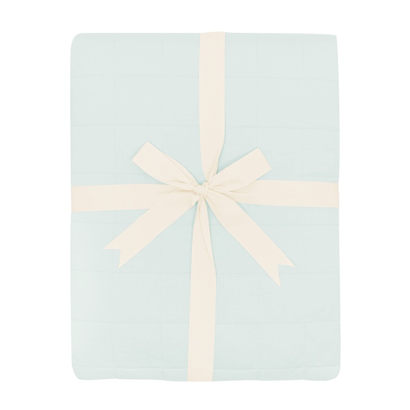 Adult Quilted Blanket in Dew 2.5
