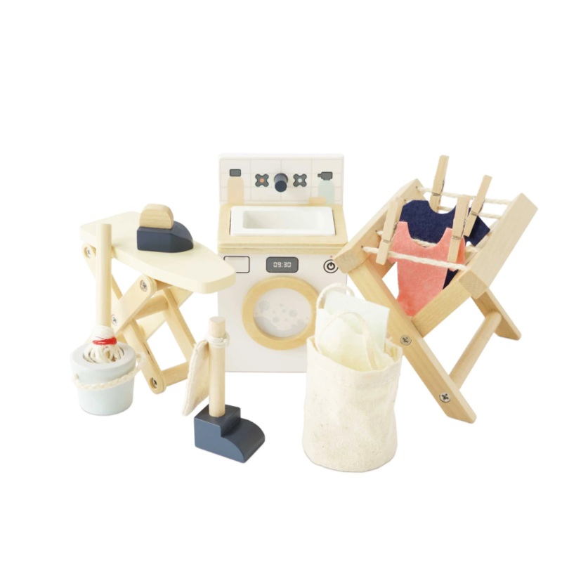 Wooden Dolls House Laundry Room