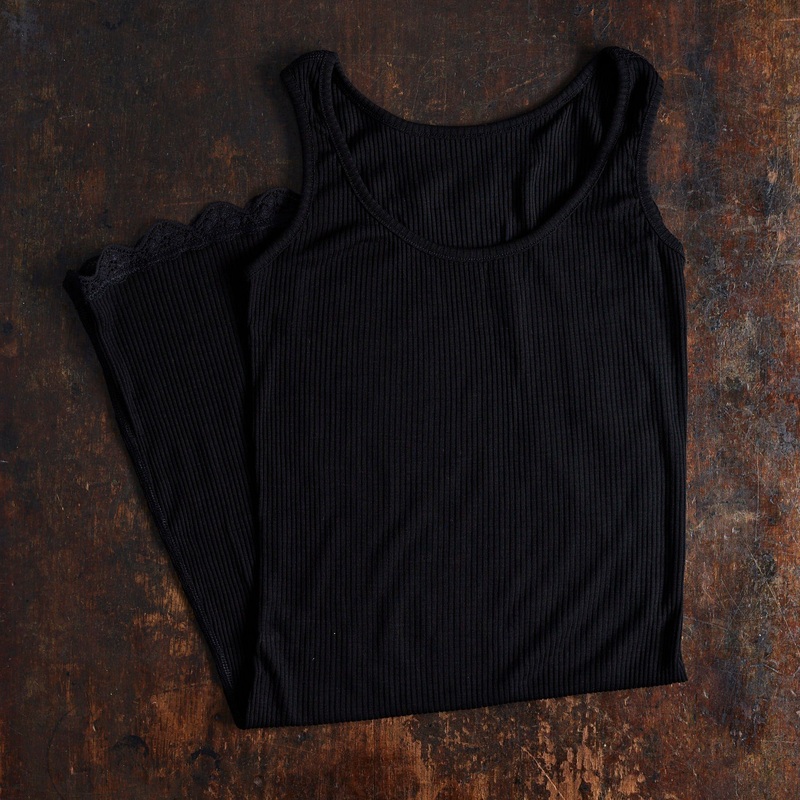 Womens Wool/Silk Lace Nightdress – Black