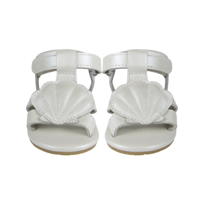 Ushy | Scallop | Off White Metallic Leather