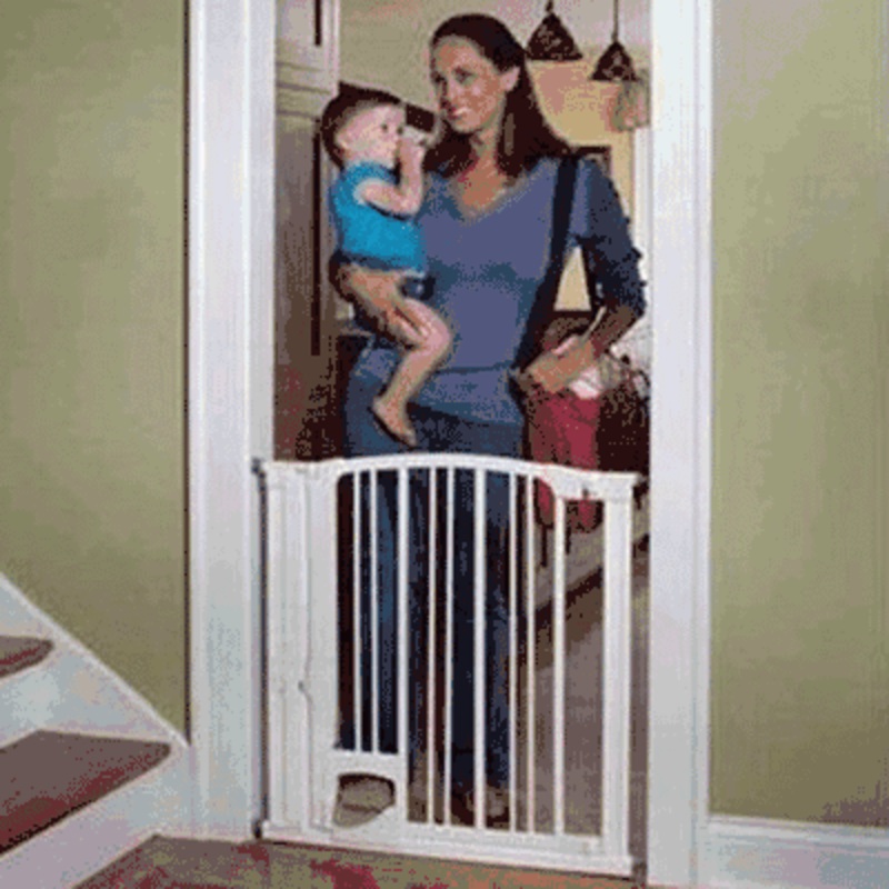 Kidco Pinnacle Gateway Hands Free Safety Gate