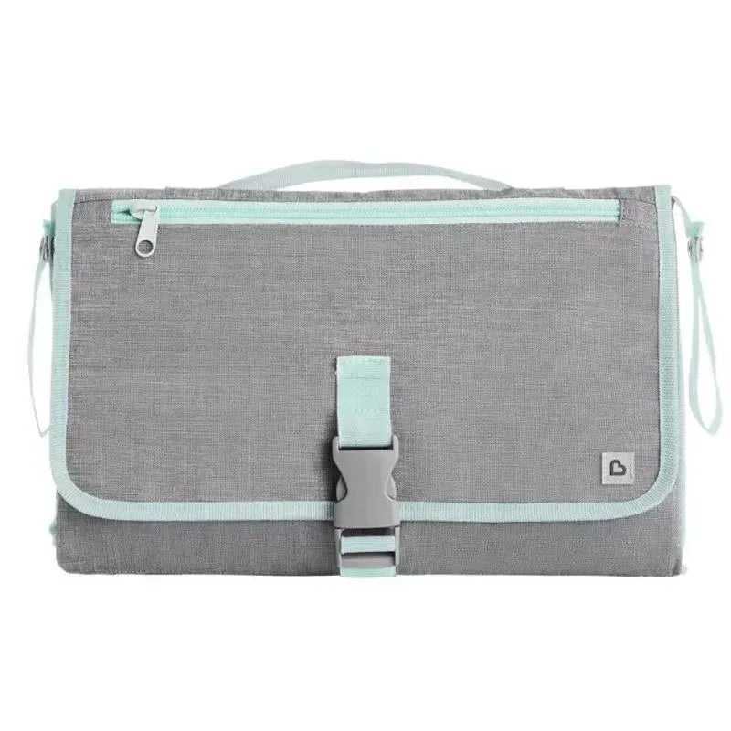 Munchkin – Munchkin Antimicrobial Diaper Changing Kit !